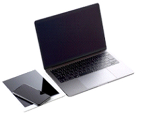 パソコン、タブレット、スマートフォンの写真