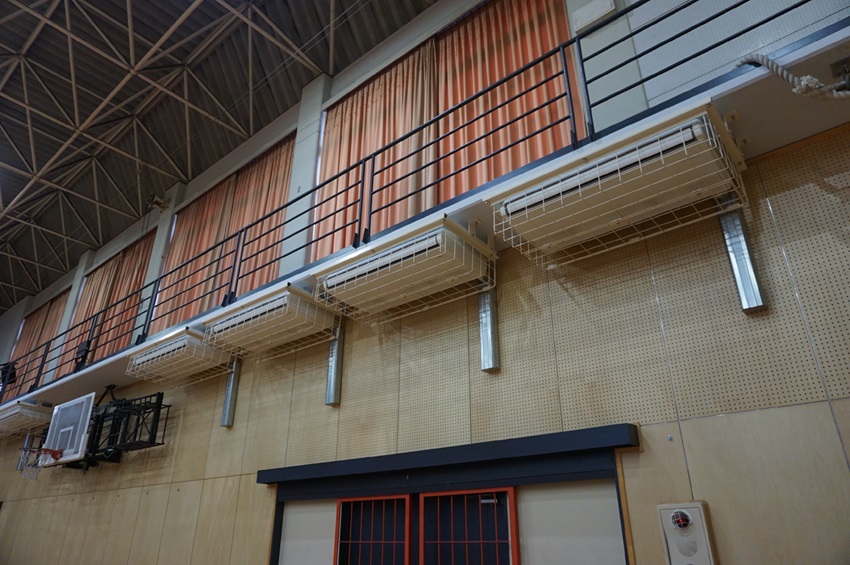 体育館の都市ガス空調設備（室内機）