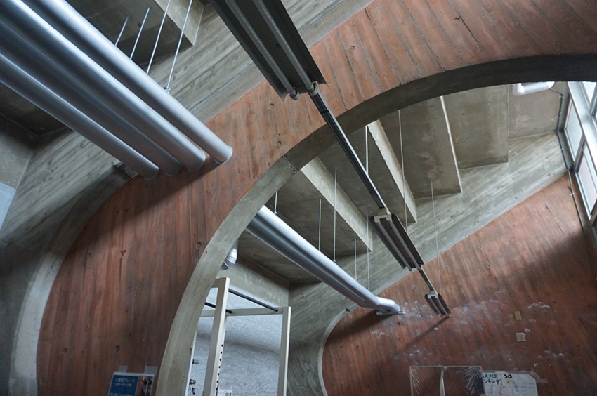 電源自立型空調「GHPハイパワープラス」の配管